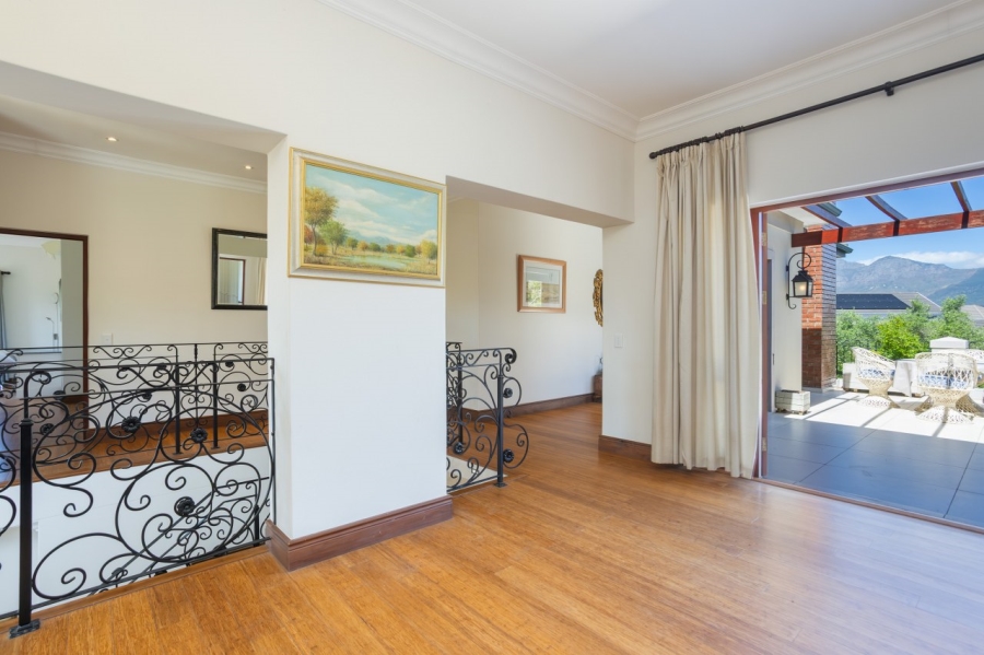 5 Bedroom Property for Sale in Val De Vie Estate Western Cape